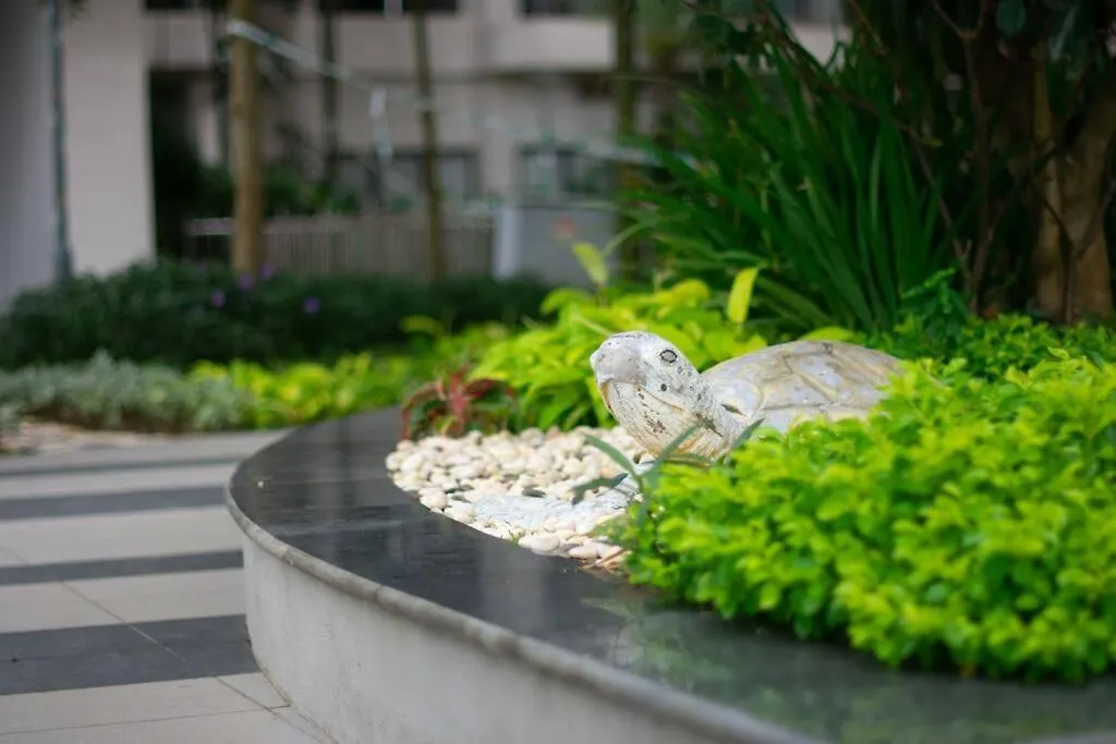 Apartment 3Br Seaside Condo Johor Bahru 8-12Pax