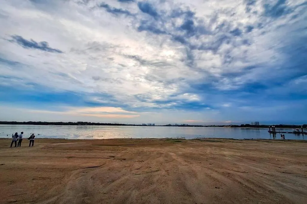 3Br Seaside Condo Johor Bahru 8-12Pax
